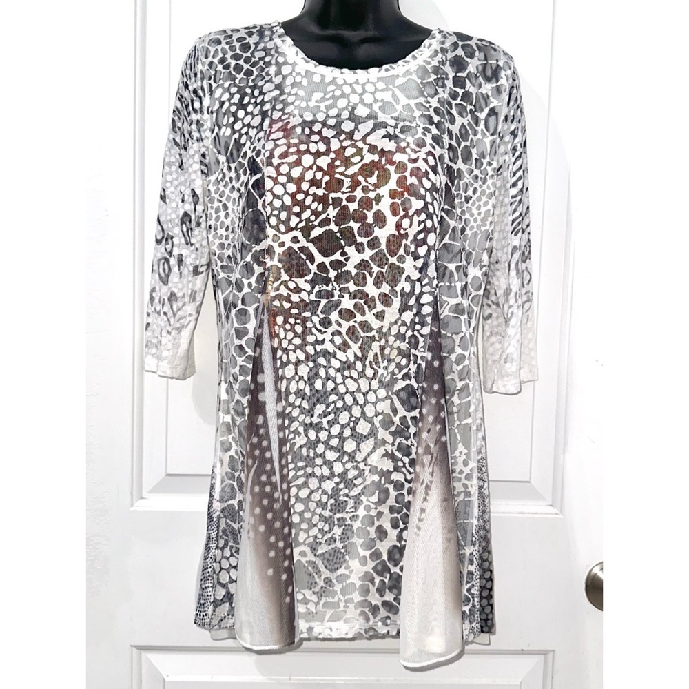 Vintage Concept boutique Black, White, Grey Layered Tunic